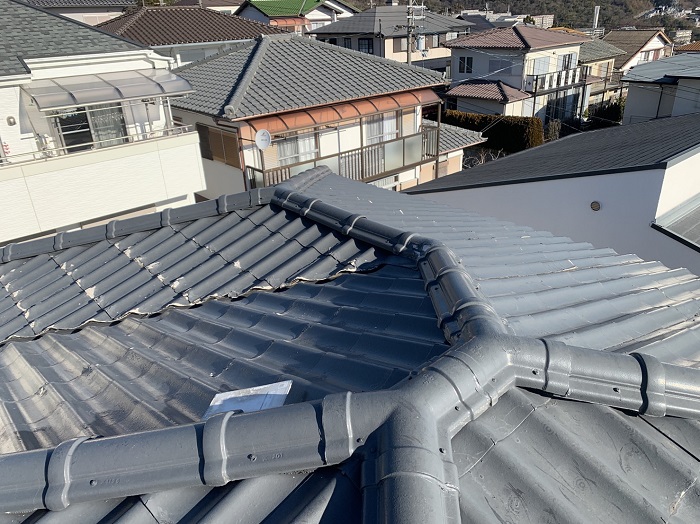 西宮市で屋根葺き替え工事を行う前の積水瓦
