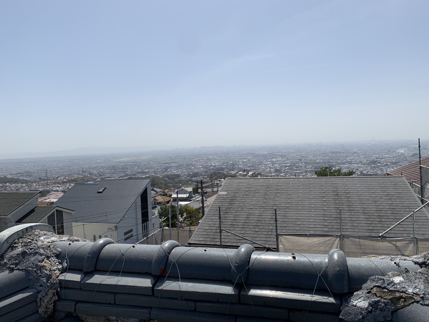 加古川市で瓦屋根無料点検を行ったお家の屋根から見た景色