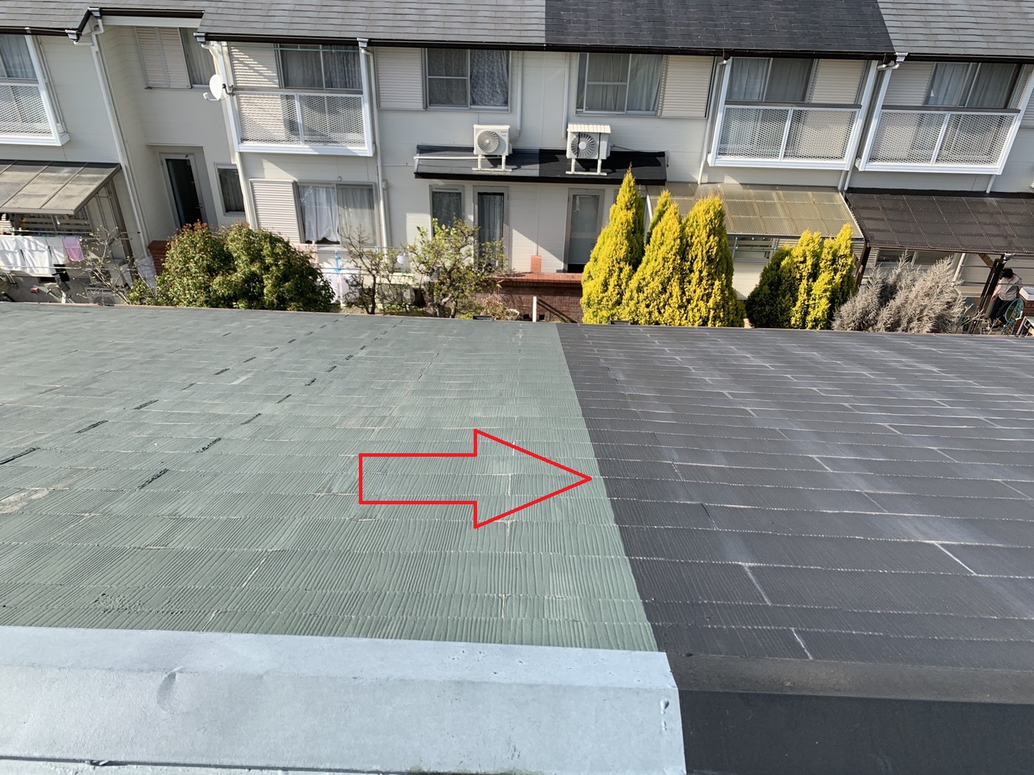 神戸市西区で雨漏りした連棟屋根の境界線