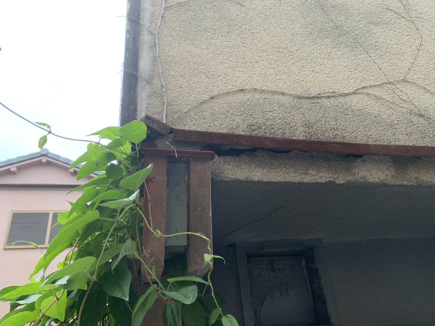 明石市で外装リフォームのお見積もりを行った外壁の様子