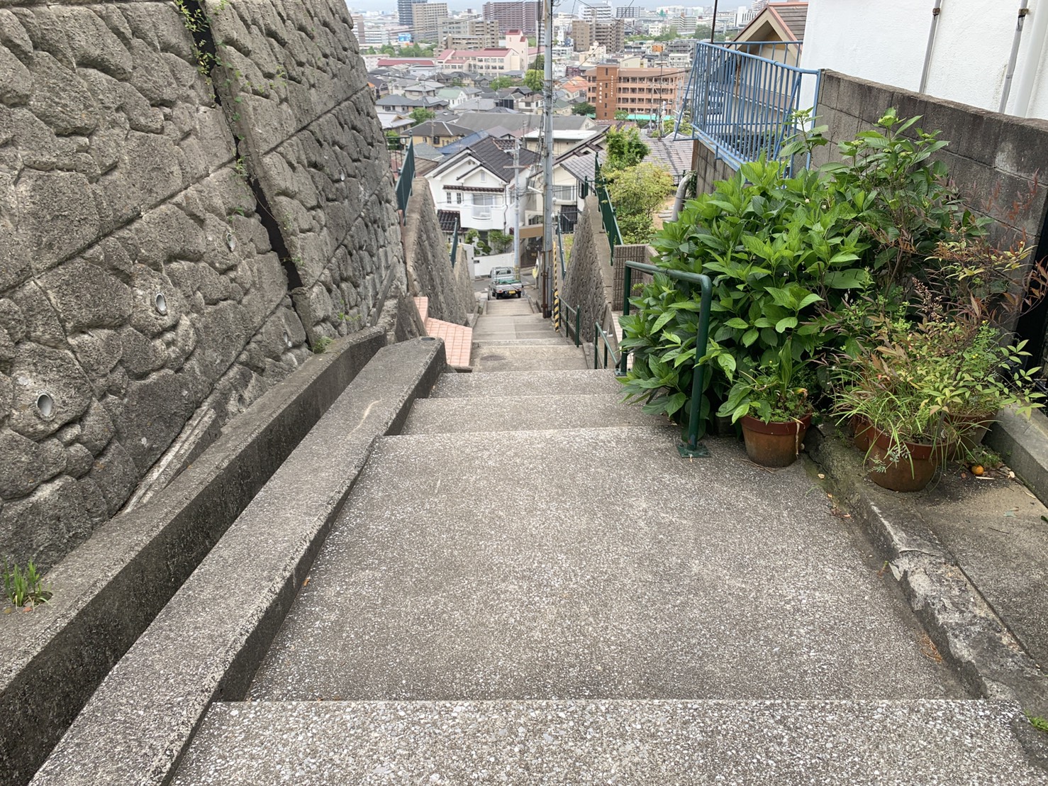 神戸市中央区で雨漏り調査を行った現場までの道のり