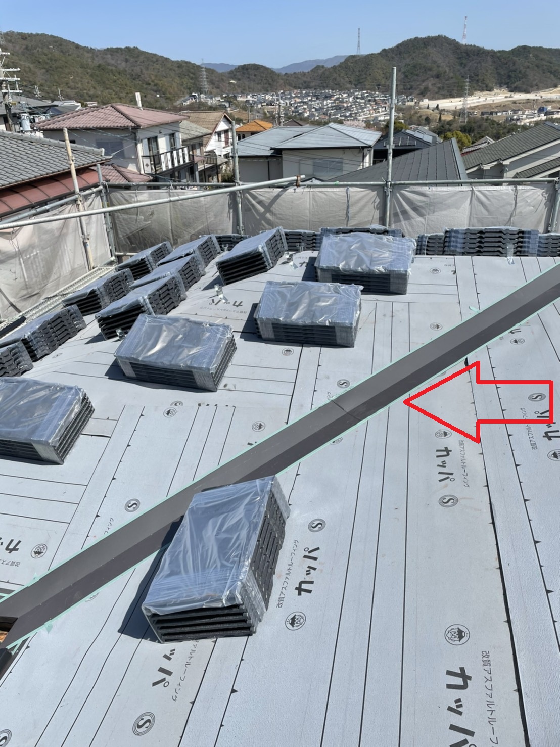 お勧めの屋根材ルーガに使用した谷板金