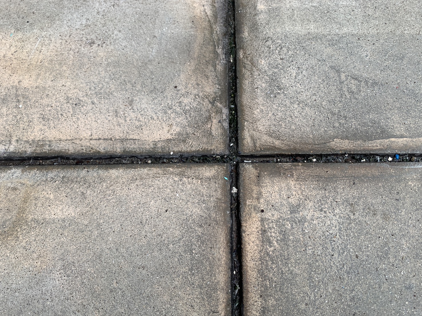 ベランダ床の伸縮目地