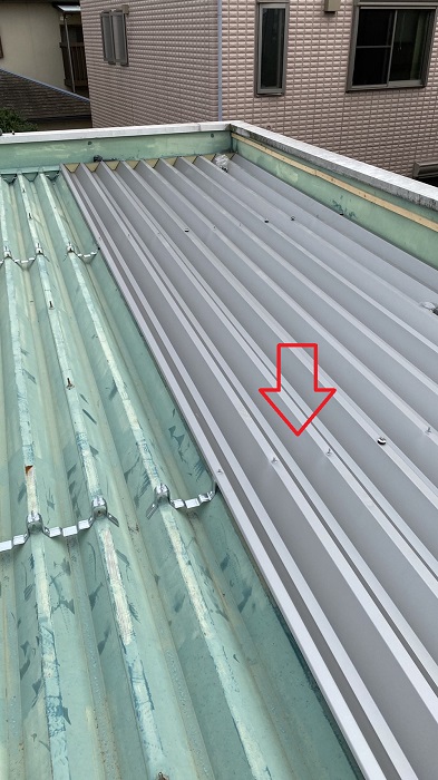 神戸市屋根カバー工事事例　折半屋根葺き