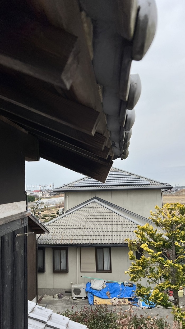 雨樋の受け金具を撤去した様子