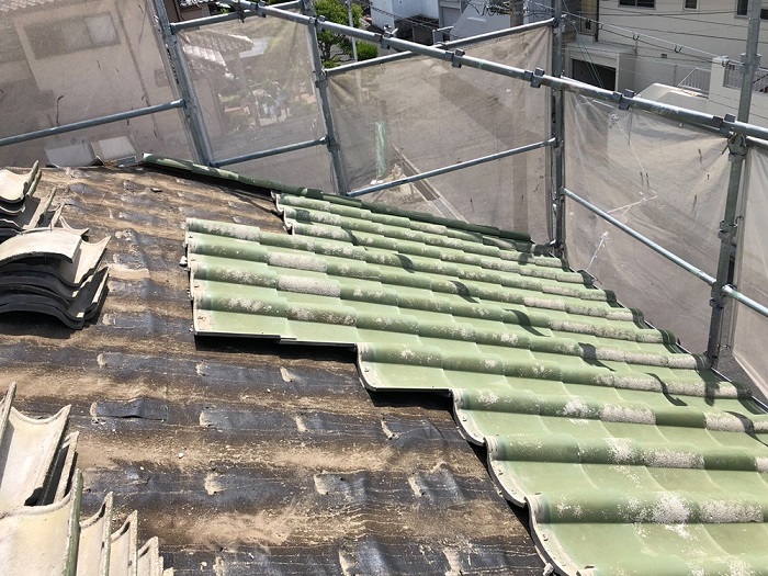 屋根葺き替え工事前