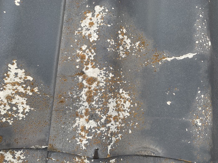 屋根材のひび割れ