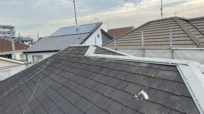 神戸市西区で屋根カバー工事を行う前のスレート屋根