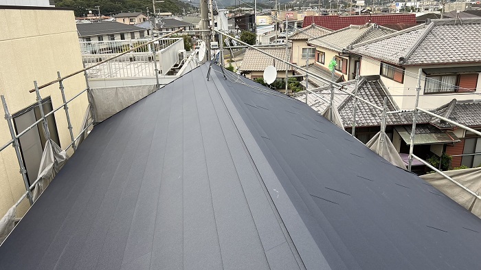 高砂市で屋根カバー工事を行った後のIG工業スーパーガルテクト