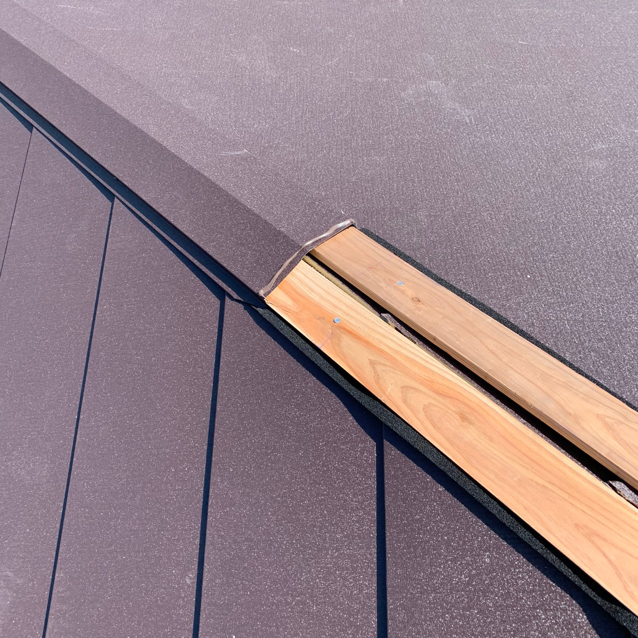 棟板金取り付け