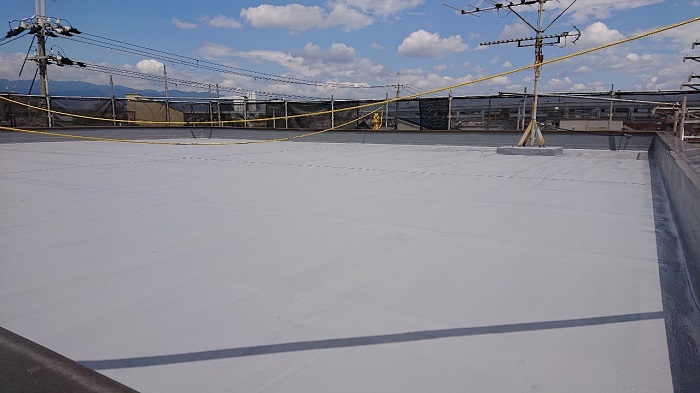 屋上リフォームでウレタン防水を施工した後の様子