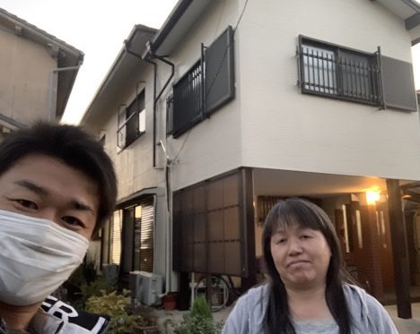 お客様と家の写真