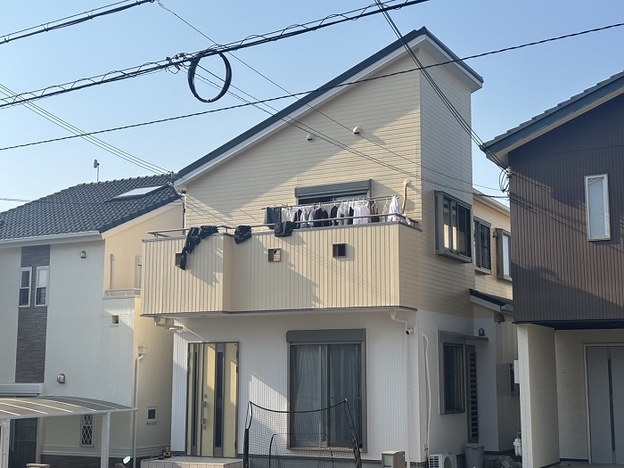 たつの市で日本ペイントのラジカル制御塗料を用いて戸建ての外壁塗り替えを行った後の様子