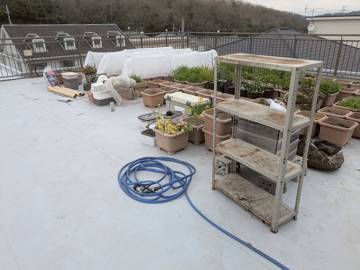 神戸市北区でヘーベルハウス一軒家の陸屋根防水工事でシート防水を張り替えた後の様子