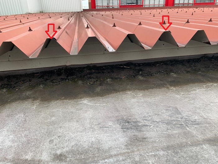 折半屋根のジョイント