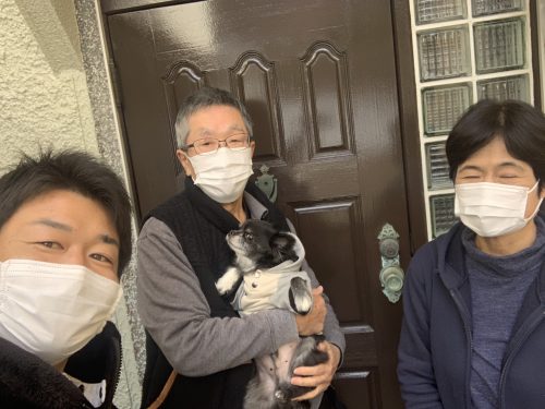 ご夫婦と職人の写真