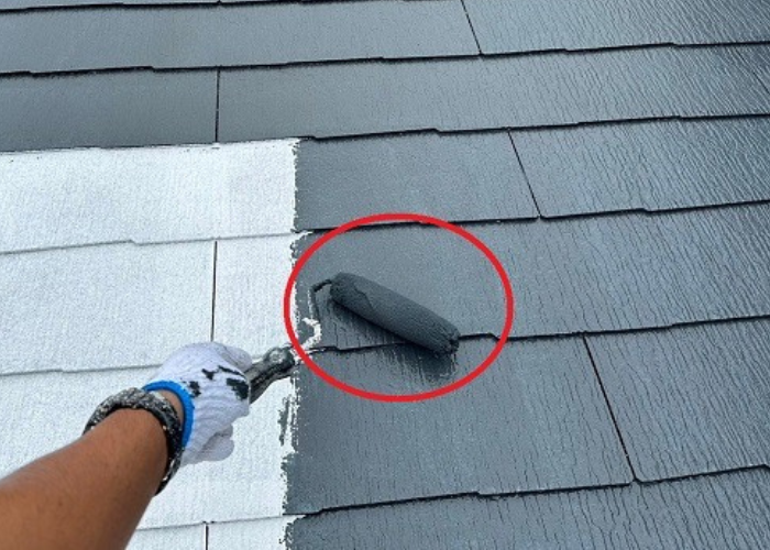 市川町　スレート屋根への中塗り