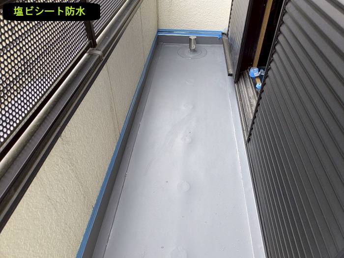 塩ビシート防水を施工したベランダ