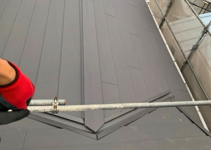 南あわじ市 屋根カバー工事を行った後の様子