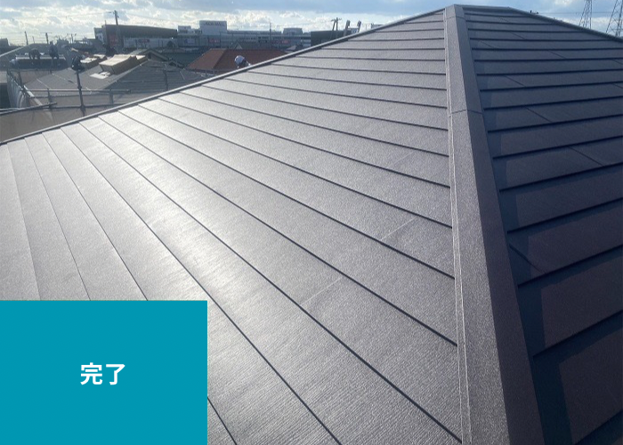 朝来市　大和ハウスアパートの寄棟スレート屋根改修工事を行った後の様子