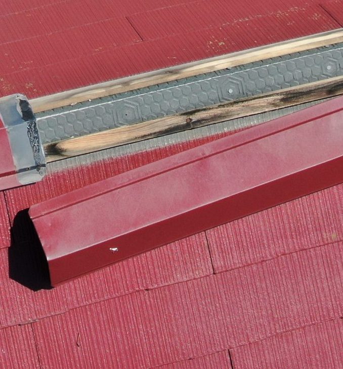 西宮市屋根部材破損