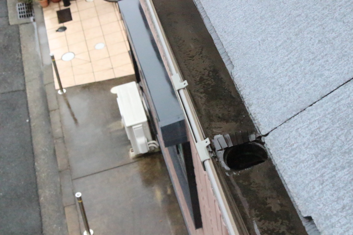 屋根ひび割れ４