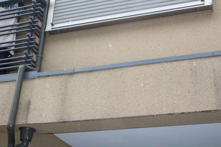 屋根ひび割れ６