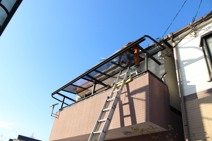 西宮市テラス屋根修理３