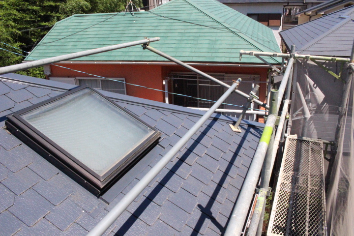 天窓工事足場設置２