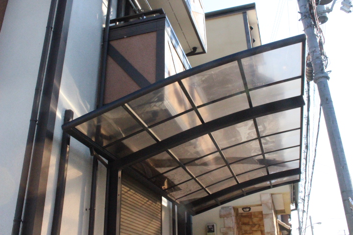 ポリカ屋根復旧２