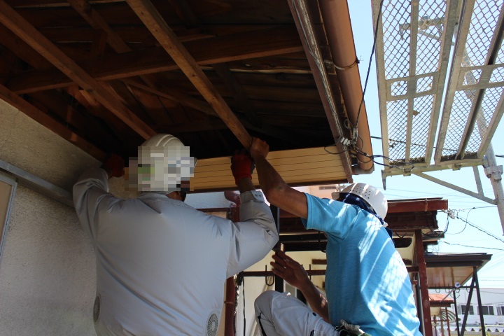 西宮市軒天修理４