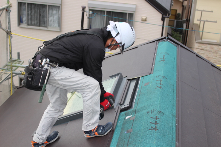 西宮市天窓取替え１１