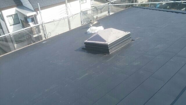 アパート　天窓