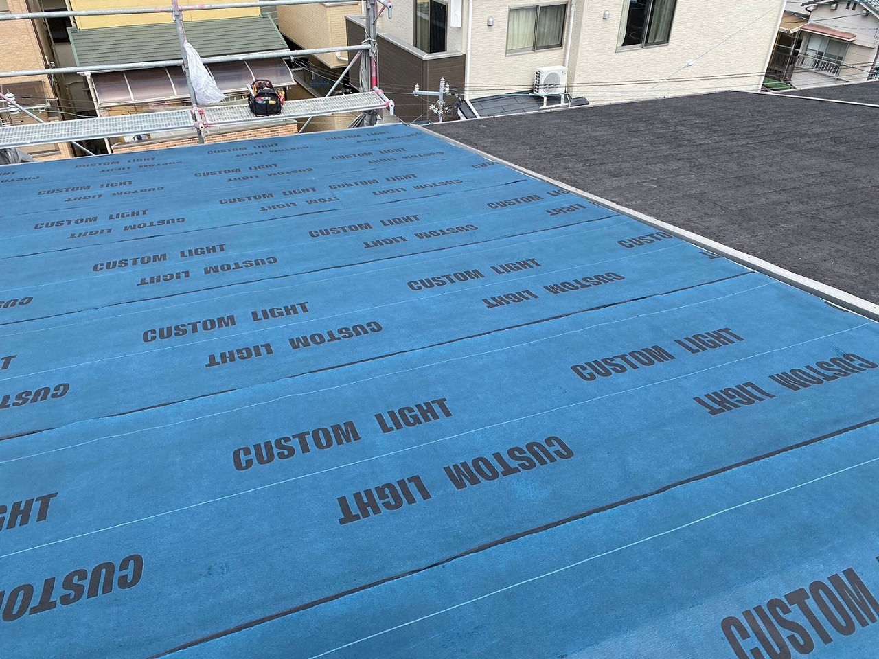 粘着ルーフィング