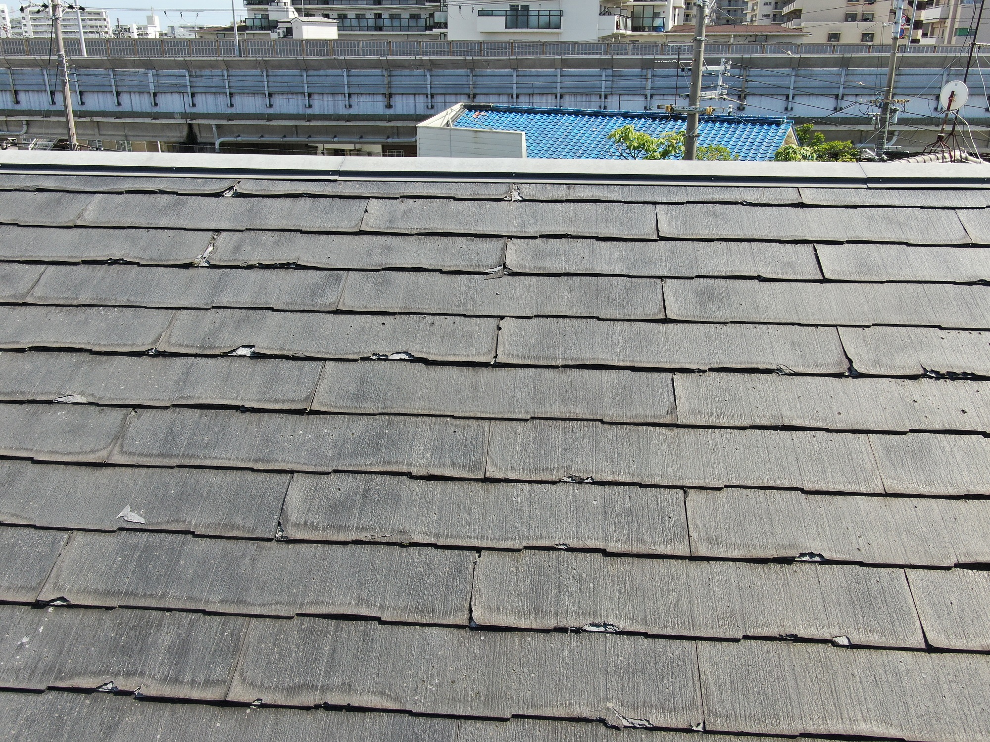 西宮市カラーベスト屋根修繕