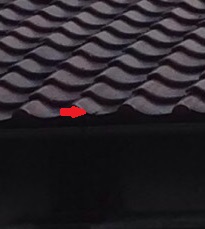 瓦　割れ　雨漏り