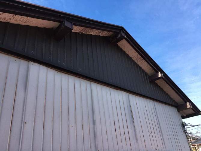 外壁のトタン