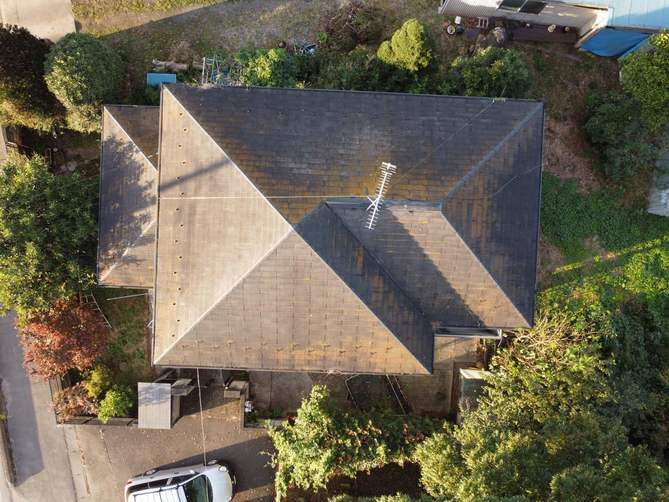 ドローンを使って屋根点検