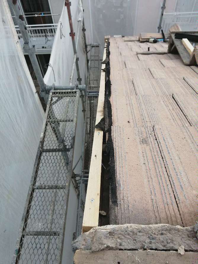 下地の垂木の差し替え