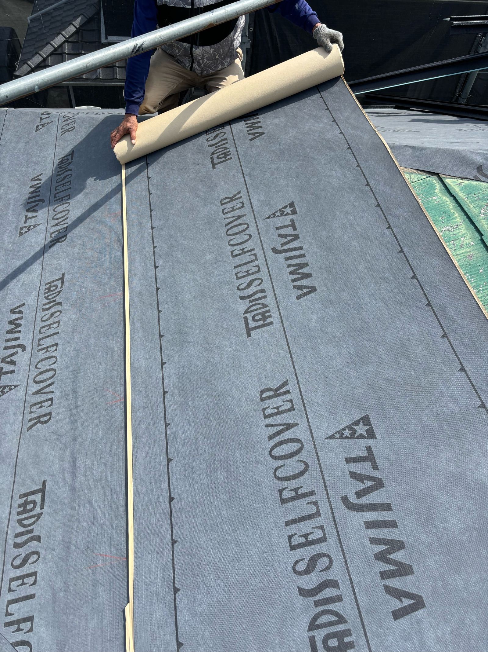 ルーフィング施工