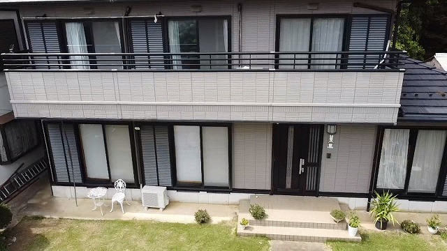 外壁塗装施工前の戸建て住宅