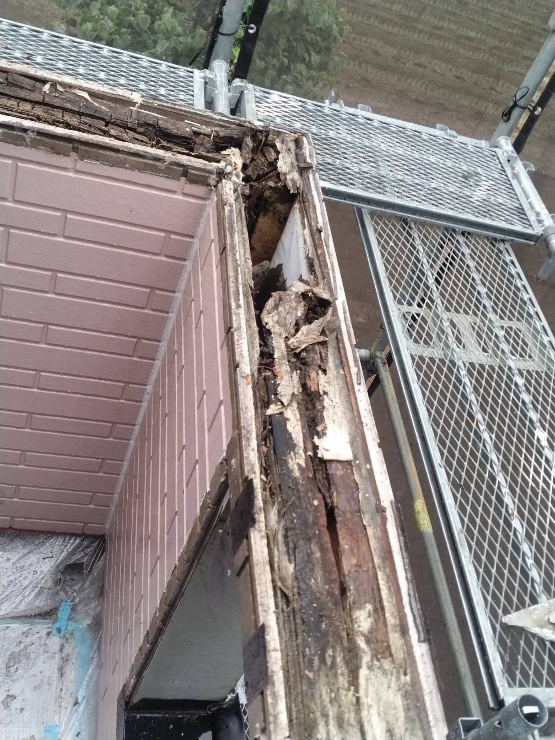 手すりを外した