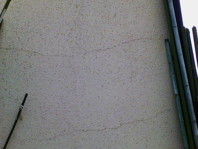 外壁　クラック