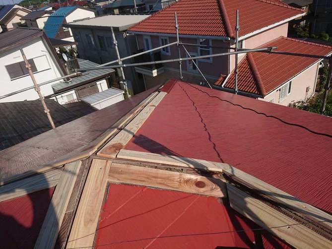 棟の板金の交換工事