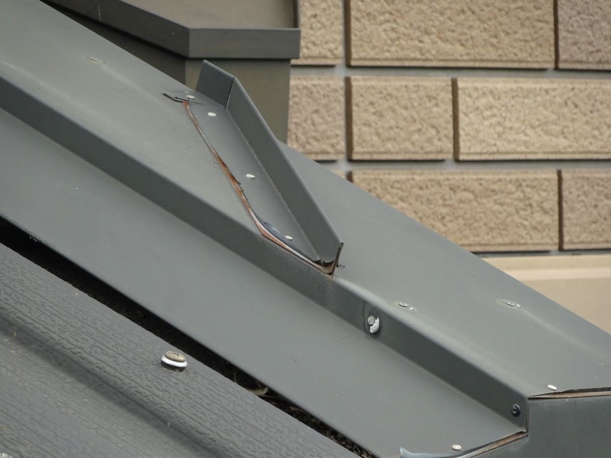 サビが発生している屋根