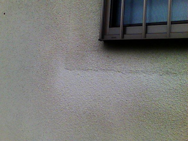 石岡市でひび割れたモルタル外壁を赤外線で確認