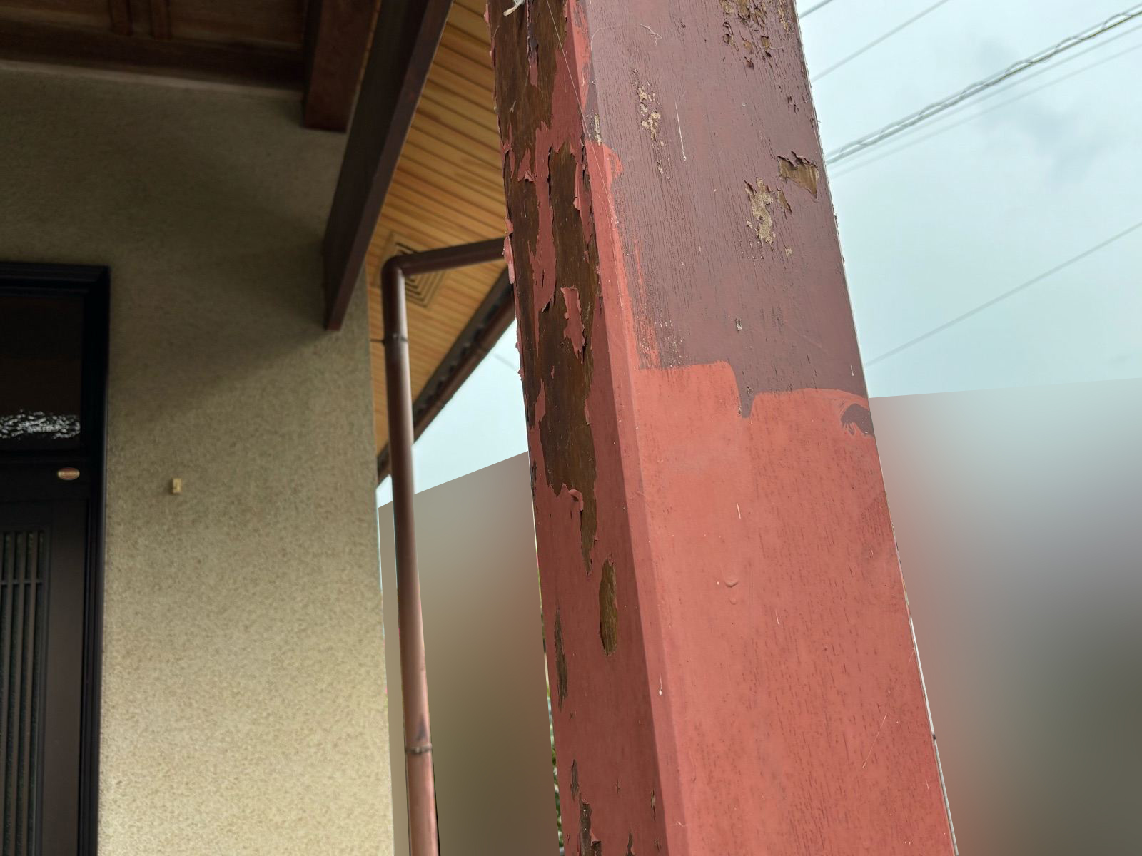 石岡市でDIY塗装された玄関柱