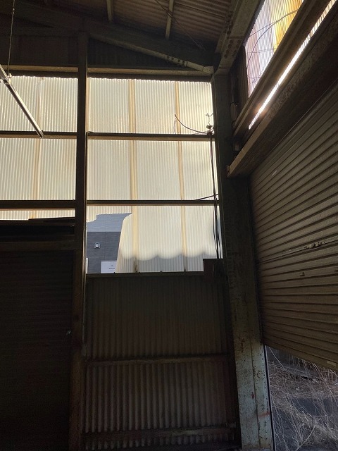 経年劣化　シャッター塗装前　内部