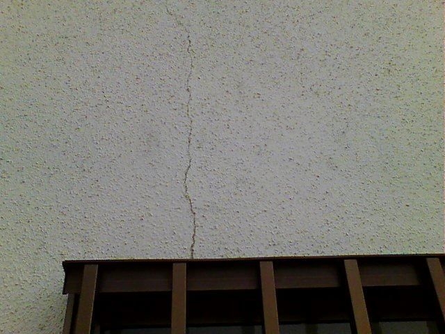 かすみがうら市でモルタル外壁のクラックから雨漏り赤外線サーモグラフィー