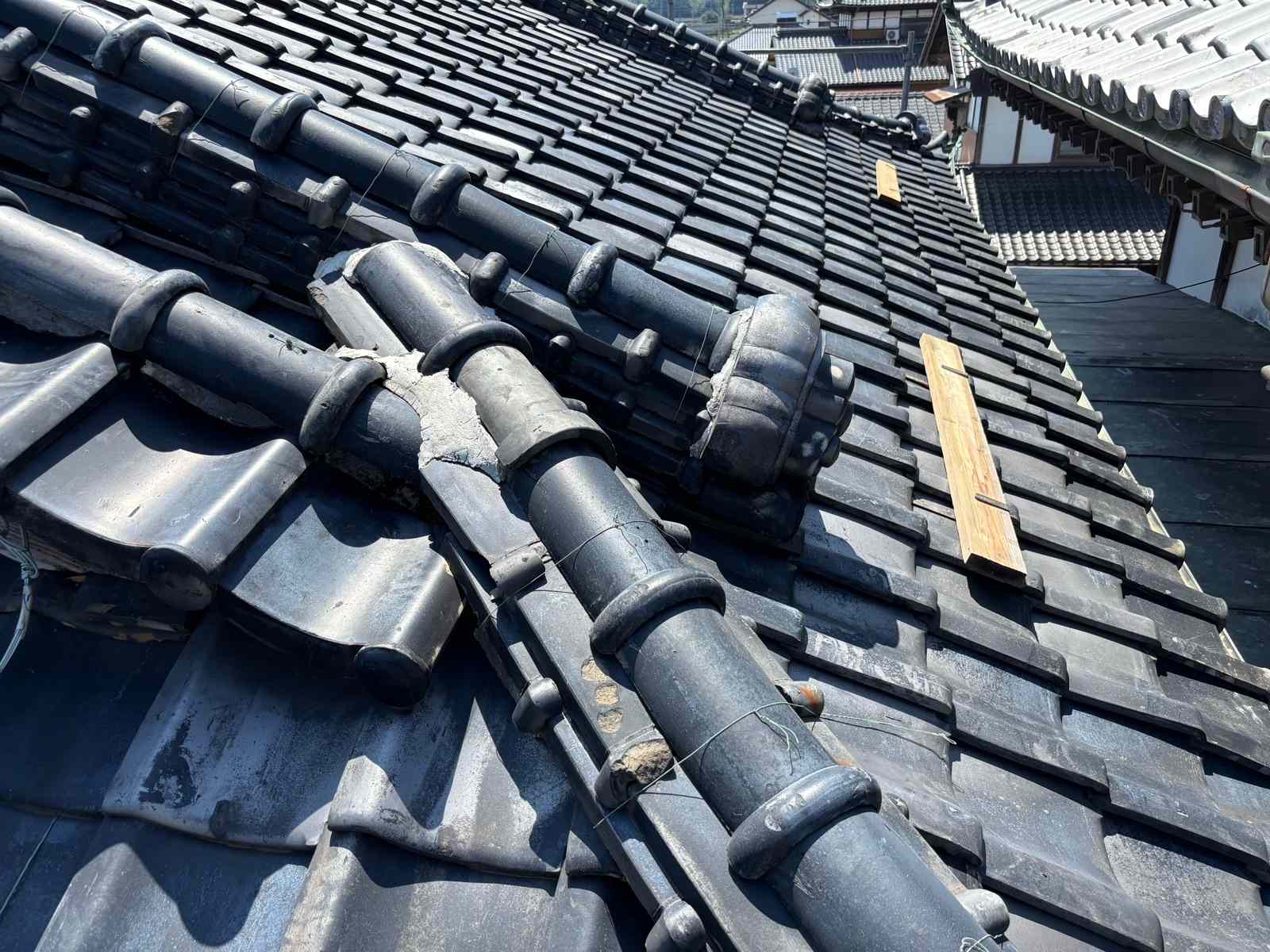 かすみがうら市で雨漏り被害があった瓦屋根の家